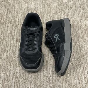 NWOB Kuru Quantum 2 black size 7 shoe sneakers